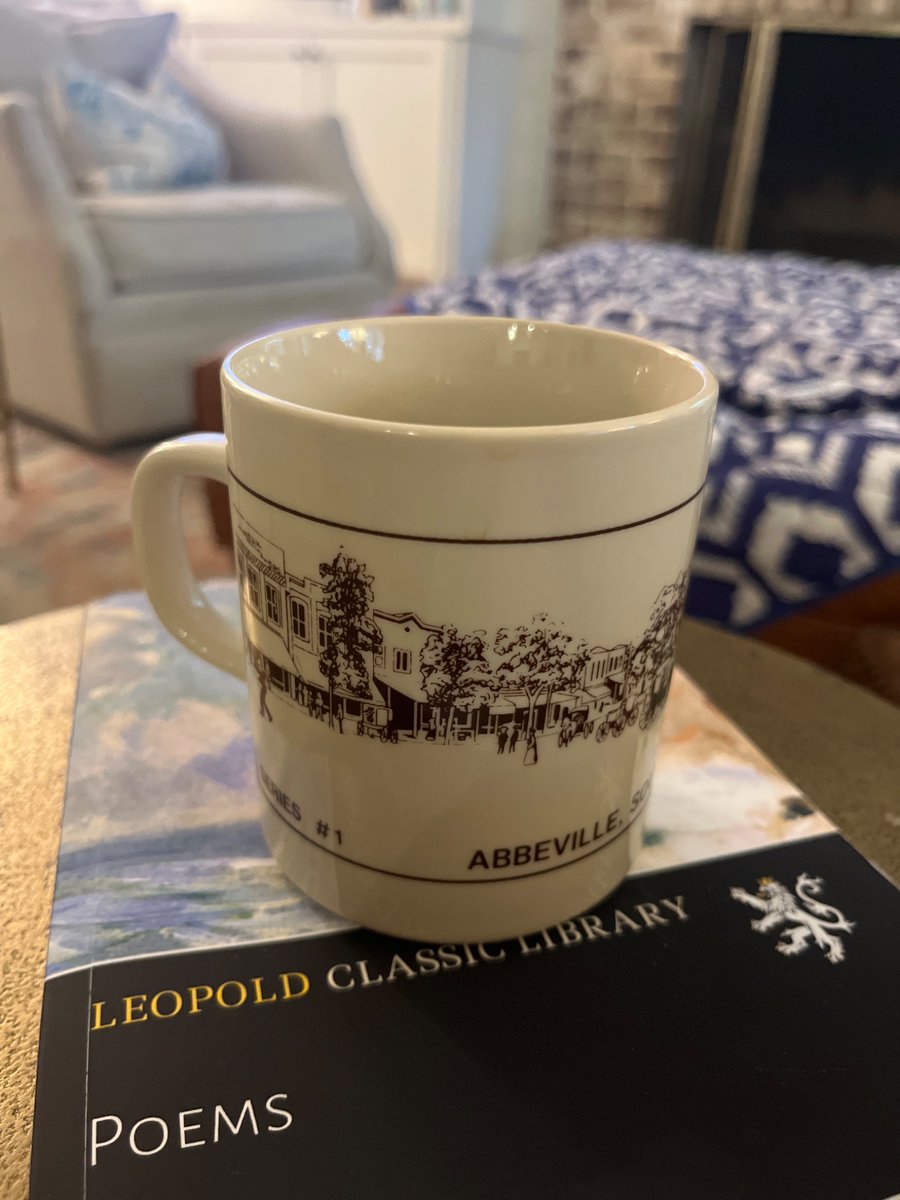 jayhendricks's tweet image. Braves finally got a win, tigers won, my gamecock friends are happy, slow morning with my kiddos and drinking coffee outta my fav mug, not a bad morning.