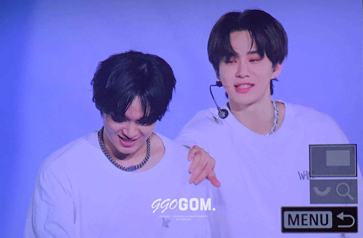 m_twtysxaugst's tweet photo. หวงแก้มตัวเองก็ไม่ทัน เอาคืนก็ไม่ได้555555555555 https://t.co/hNqSLlVOaY