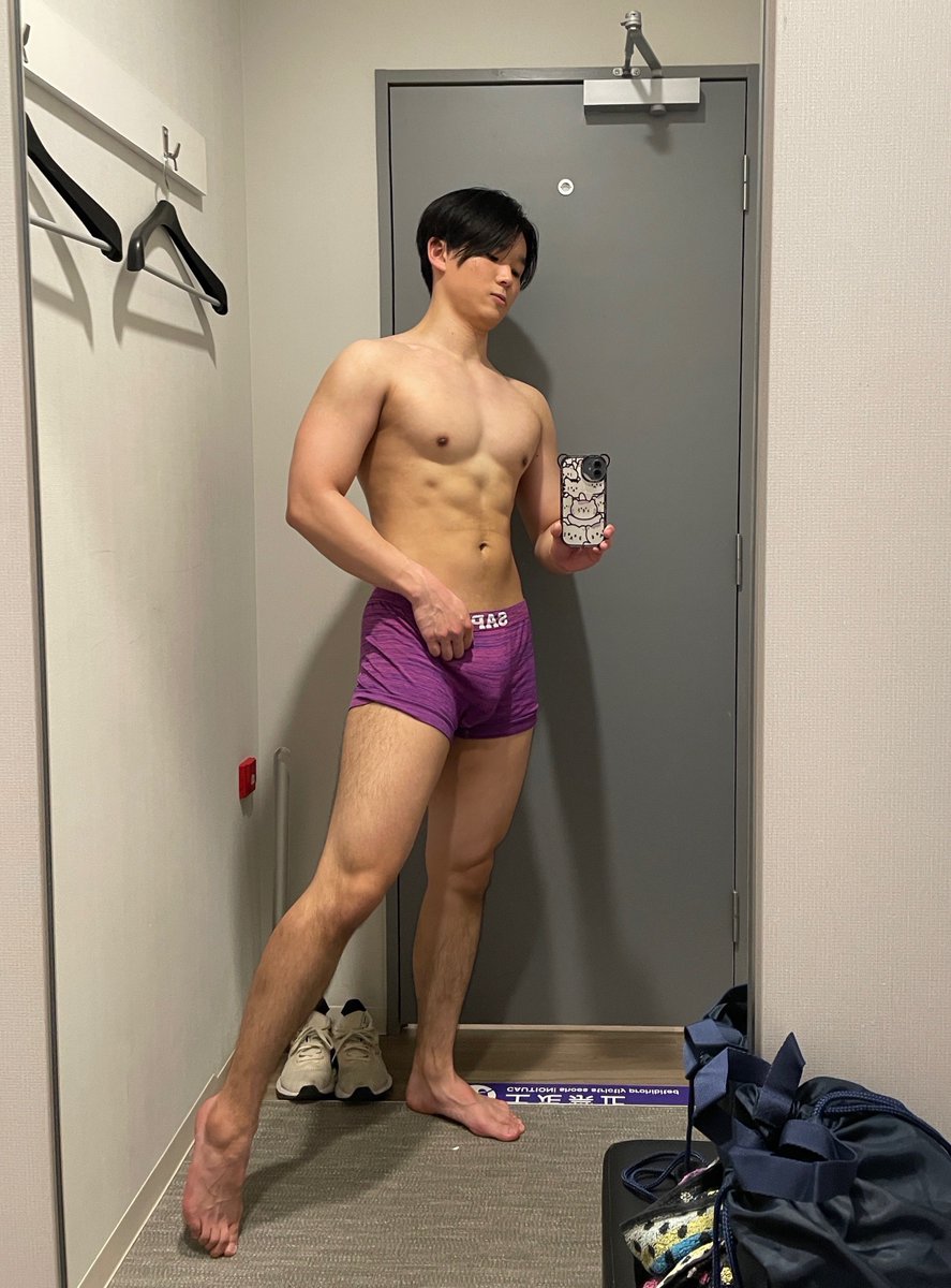 アブローラー100回957日
スクワット100回17日目
腕立て100回17日目

社会人1週目は研修旅行でした〜！