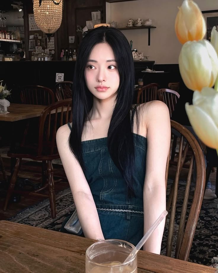 suntheshine__'s tweet image. ; Kaijen ingin menebus kesalahan, tapi bagi Binara, ia sudah mati.

— Jeong jaehyun short au.