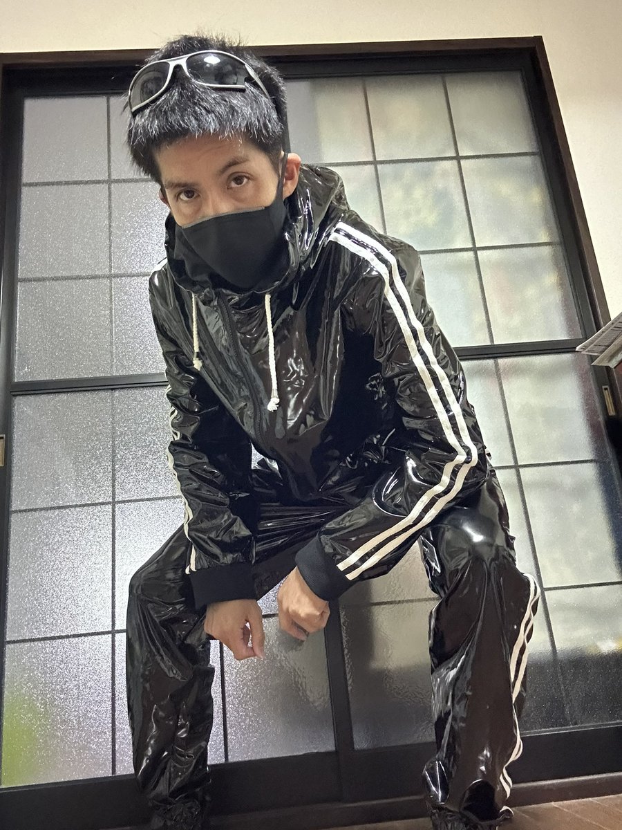 BloodyEvilness's tweet photo. エナメルジャージでも試してみました。
ジブリ風も良いね👍
3枚目はなんと入れたか？ https://t.co/WRWJpAZvBO