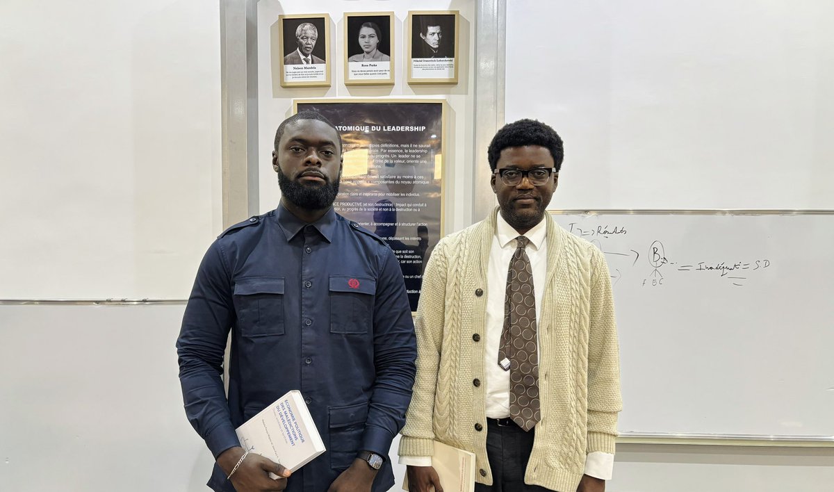 paul_tsasa's tweet photo. L’Assistant David Kabeya a présenté aujourd’hui, à l’École du leadership de l’UPC, une thèse qui met en lumière le goulot d’étranglement qui pénalise le processus du développement des pays comme la RDC.
— David Kabeya est un nom à retenir dans les cercles de la pensée émergente. https://t.co/B8wZ5izLbN