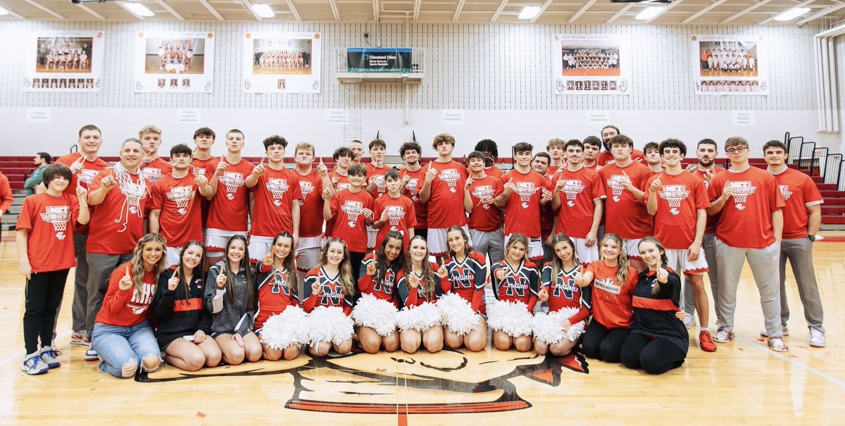 Wrapped up an incredible season this past week with our banquet… Special thanks to our 8 seniors - you guys were MS, freshman, and varsity PAC-7 champs‼️ District Runner-up and JV were 20-2… The future is bright.