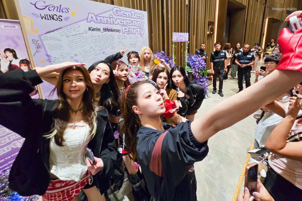 Gen1es is 9 💜✨️

#Gen1es #Gen1es_1stAnniversary #NewgenstudioG1