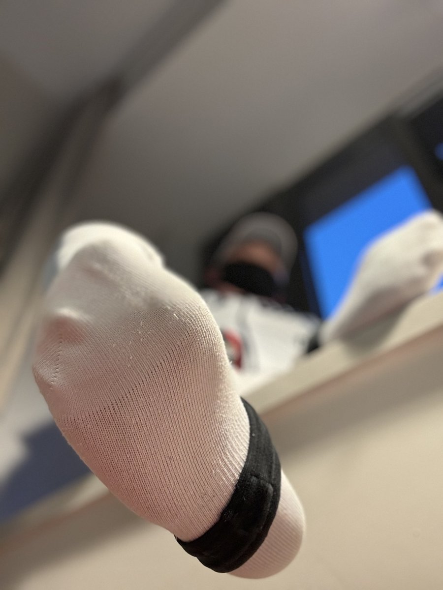 承认吧！你就是一个喜欢恶劣的主人对你使坏的本性可悲的骚狗！