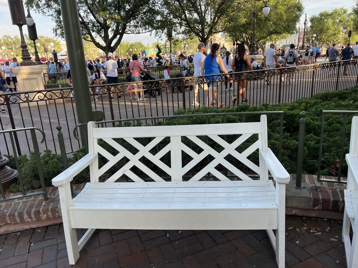fat_while's tweet image. Disney Park Benches for some reason.