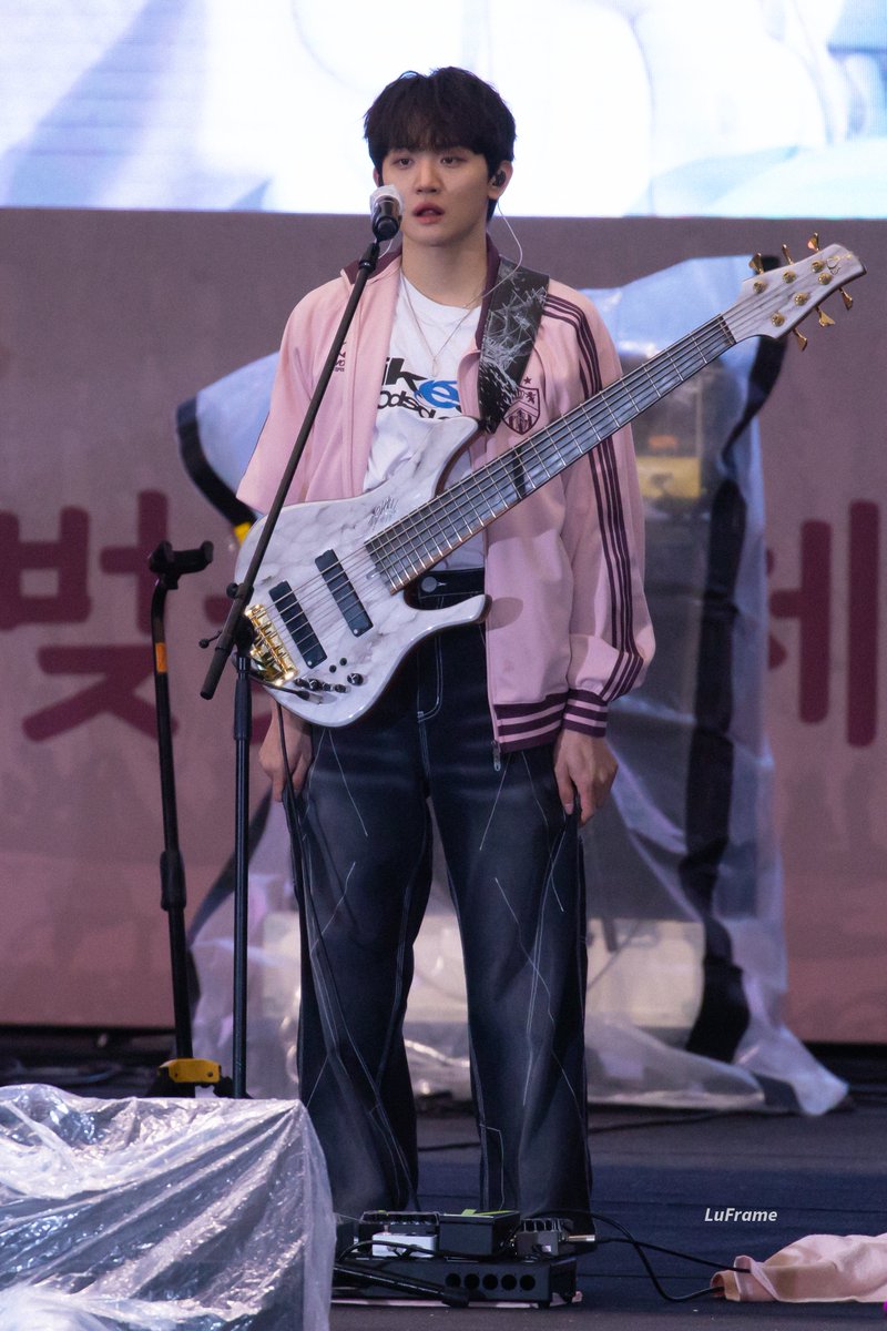 옌ྀི✧·˚ tweet media