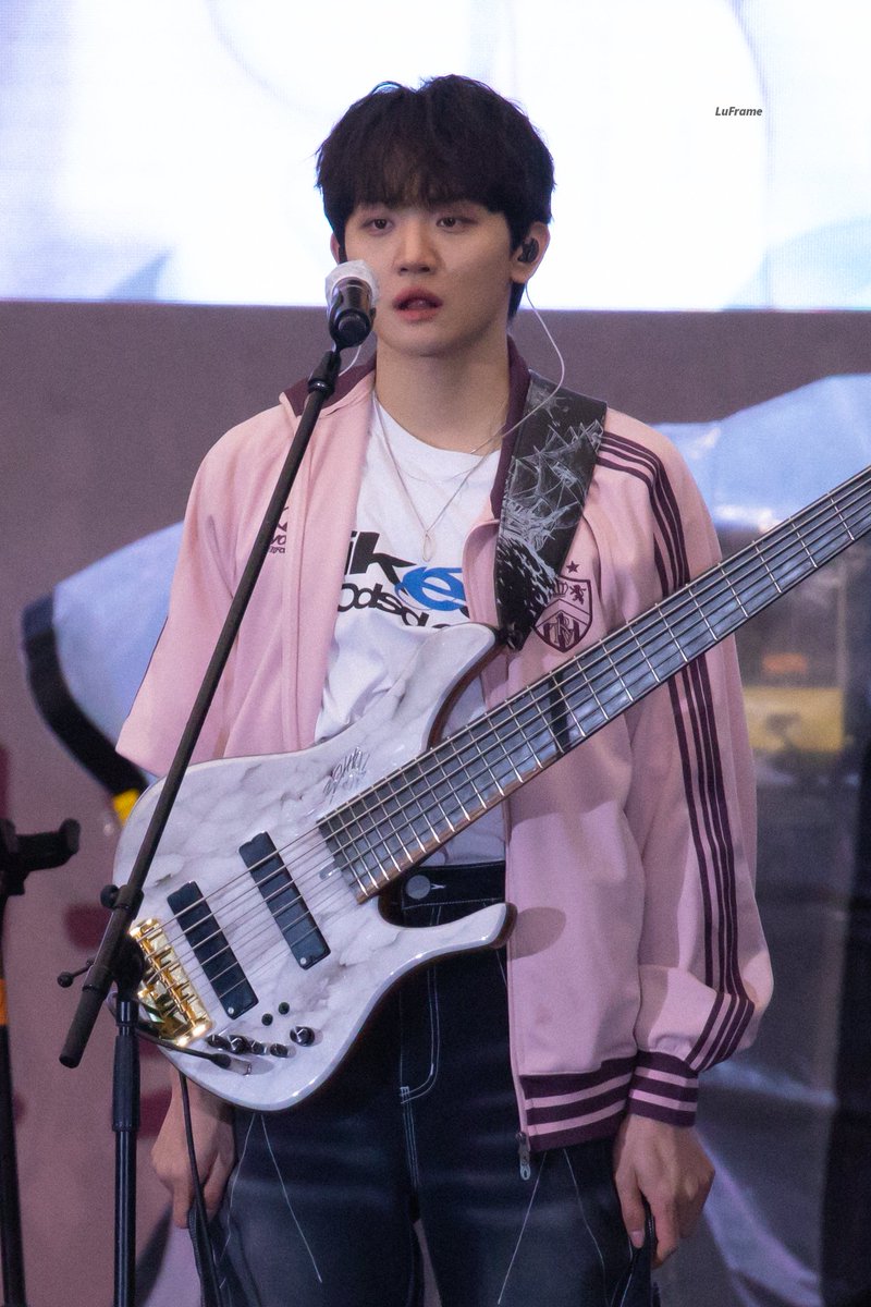 옌ྀི✧·˚ tweet media