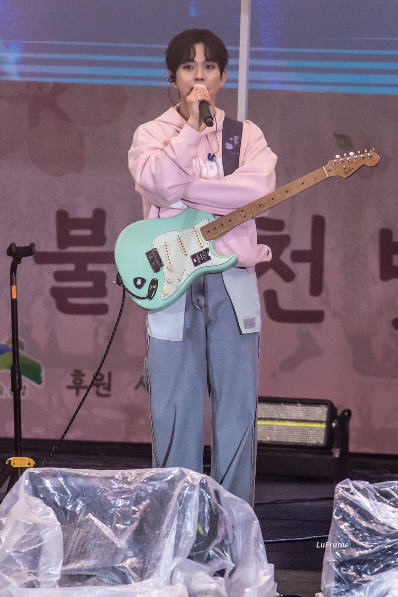 옌ྀི✧·˚ tweet media