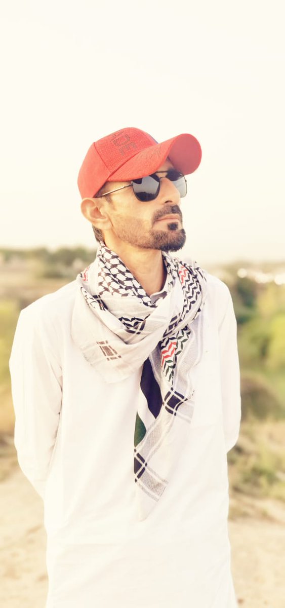 Peershahidanwer's tweet photo. ته یَو ماښام رانه خفه تلے وې 
اوس ہر ماښام راباندی تبه رازې https://t.co/u22fnx6RSG