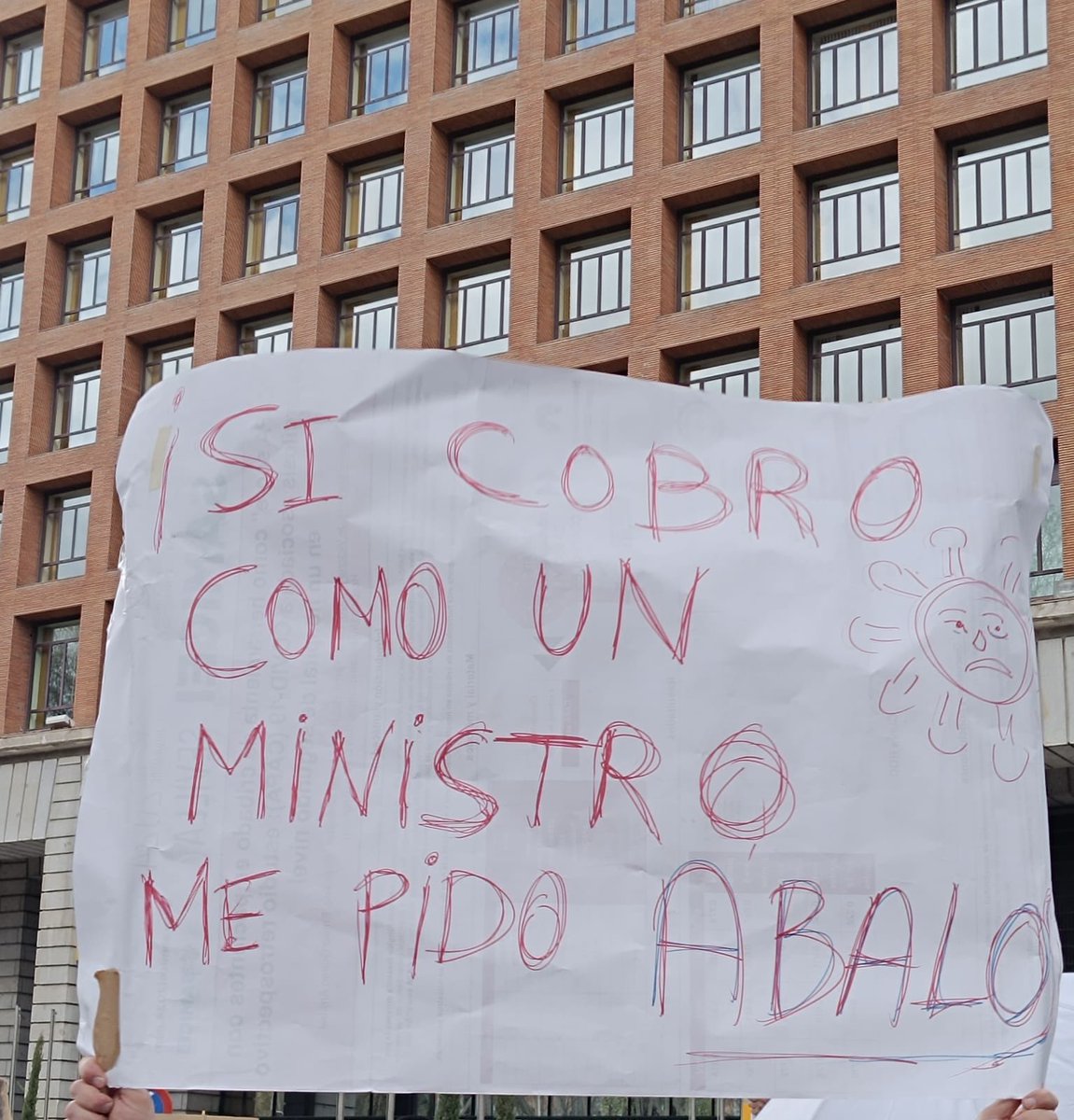 Si realmente cobro como un ministro yo también me pido percibir lo que cobraba  Ábalos.

#EstatutoPropio