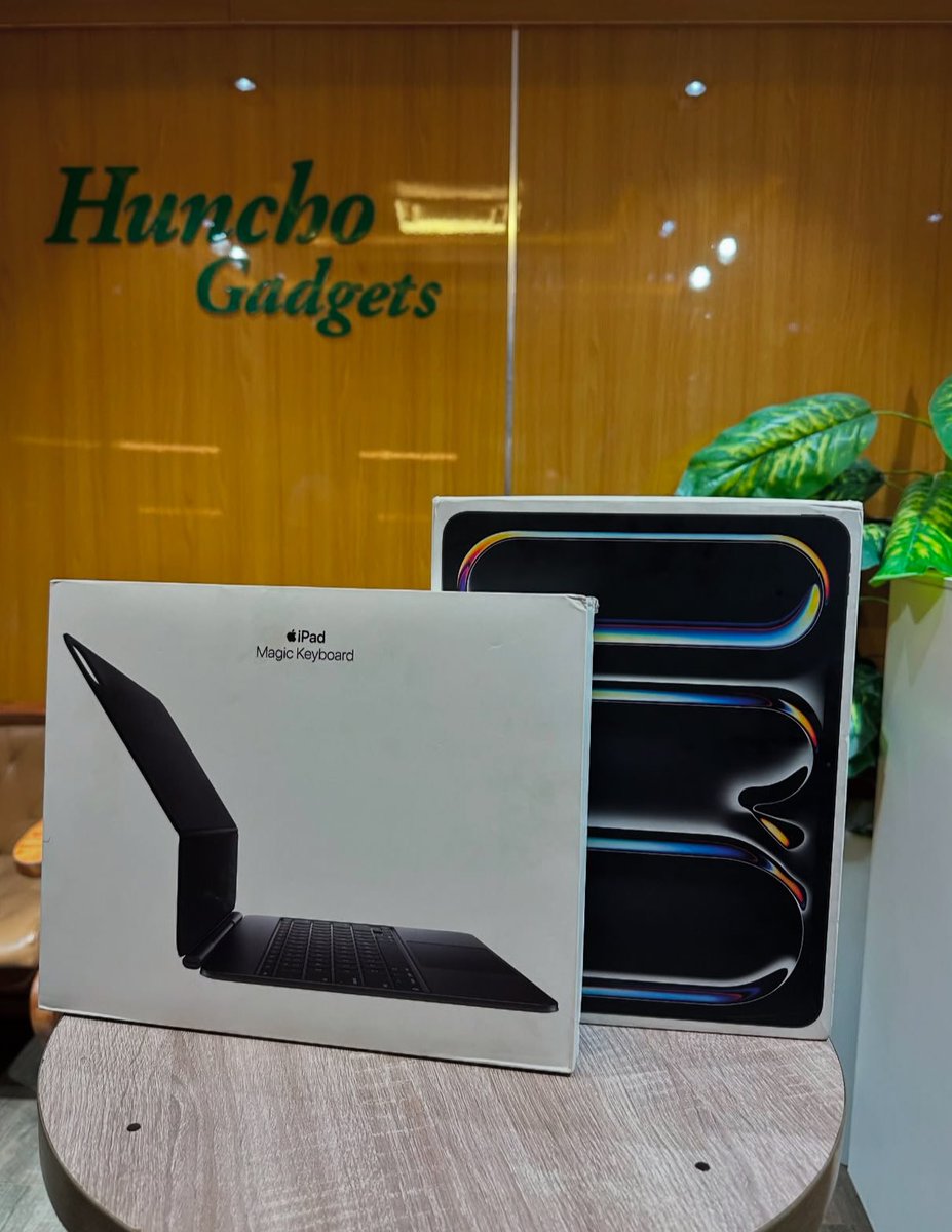 hunchogadget1's tweet photo. A very good combo deal

Brand new iPad M4,256gb 13 -inch WI-FI + Cellular : N1,800,000

Brand new Apple Magic Keyboard: N550,000

But the two and get a discount 

Kindly confirm current prices before any purchase 
#hunchogadgetstore #huncho #lagos #computervillage #hunchodeyforyou