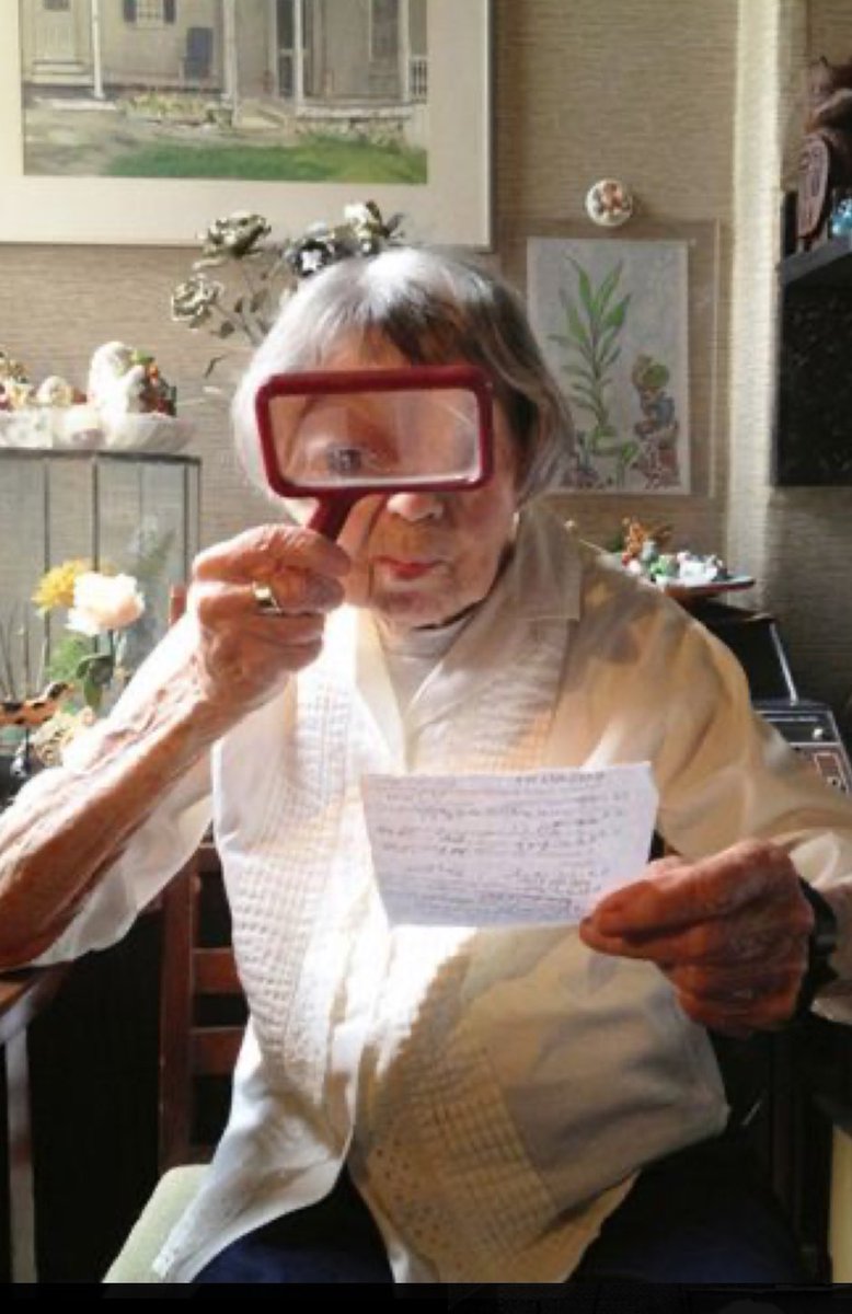 Obv_Bex's tweet image. Afternoon lovelies. 
Well, seems we have an imposter amidst the nursing home, not on my wing though, we are much more deluded and bat shit crazy! 

‘Through the looking glass the observer watches!’ 
fake - ObVIoUsLy!
#Observe #BeSmart