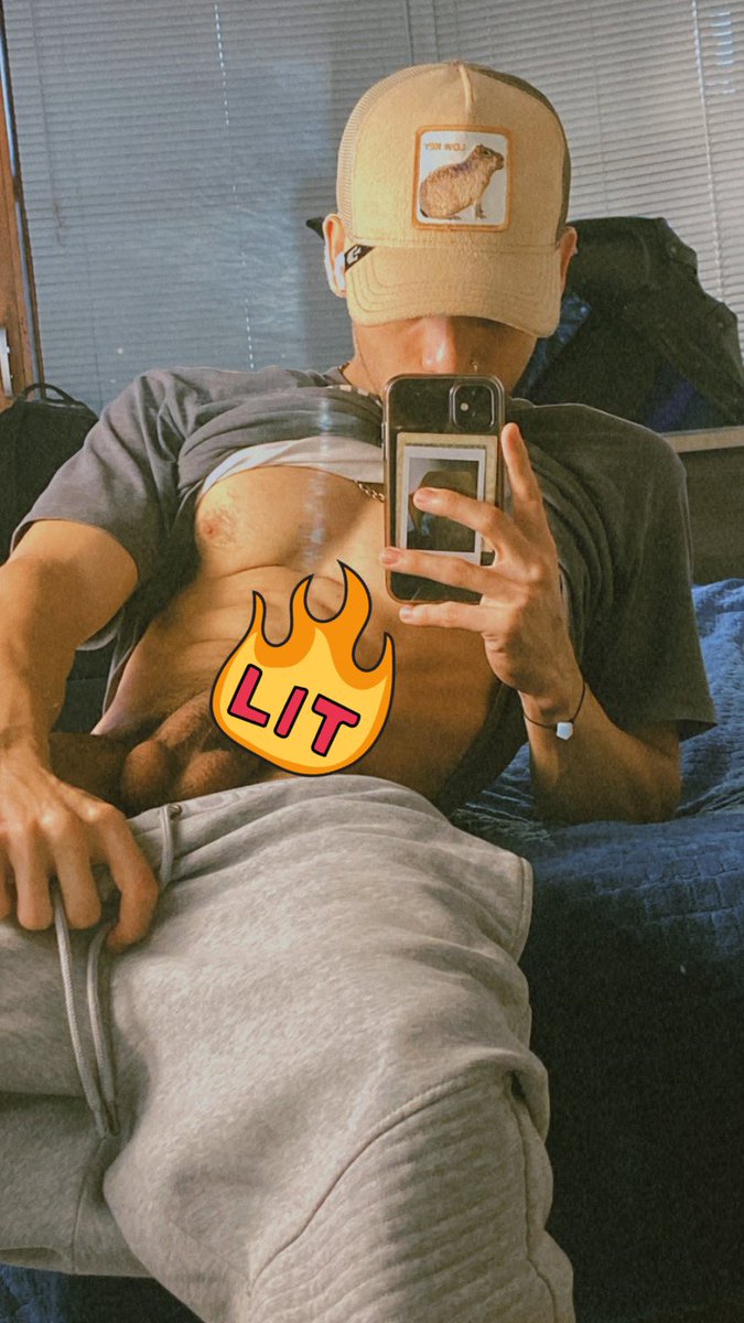 alessandr0king's tweet photo. No covered for every repost 🔥😏🥂
https://t.co/Pv2IkEH2Yx
@MaleCams @MaleCams2 @malecams_ @thexxlmen https://t.co/qIjsoA7aPx