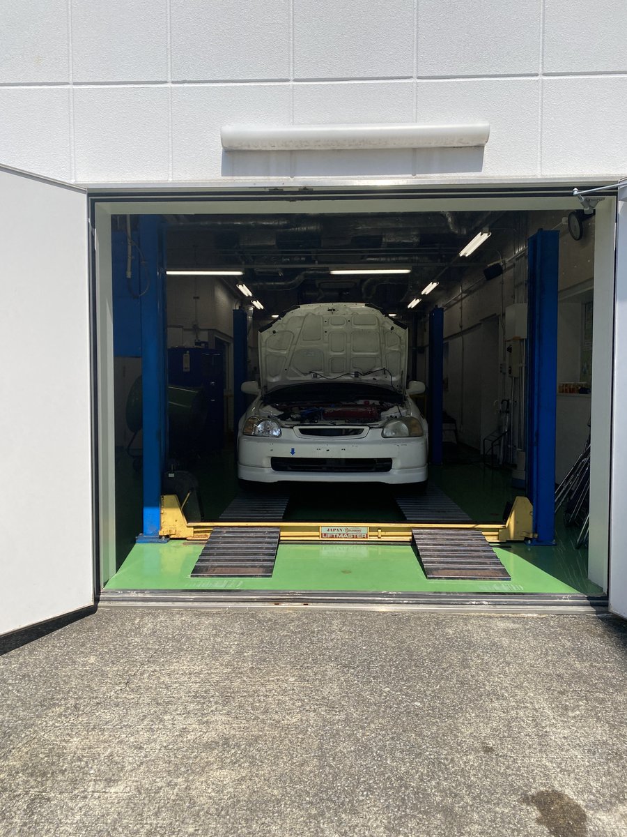 KGU_AutoClub's tweet photo. さて、合同の勧誘会が終わり、歓迎会を考え始めているわけですが、

ゆるゆるジムカもどき遊びも面白そう…

と思っていますが、競技どころかやったこともないので、ソレができる場所すら心当たりがなく……
絶賛どーすっかなぁ状態にあります

場所や費用などご教示いただきたく存じます。 https://t.co/tsDURPA0cN