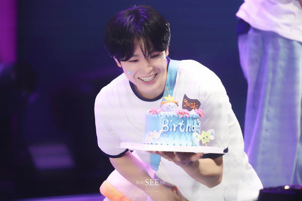 250405 #유우시
생일 축하해 사랑해 ♥
#YUSHI #유우시 #ユウシ #NCTWISH