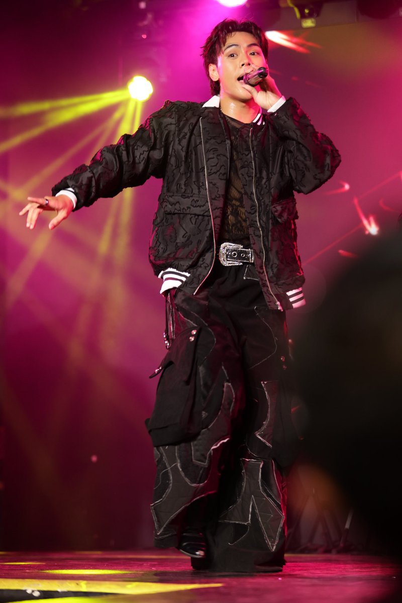 AMB: Dare To See The Show
🗓️ 250405
📍 Viva Café PH, Araneta City

JOKER

1ST ONE ALAM MO BA
#1stOne_AlamMoBa #DareToSeeTheShow
<a href="/1stoneOfficial/">1ST ONE</a> <a href="/1stoneofc_joker/">1st One Joker</a> #1stOne #1stone_JOKER