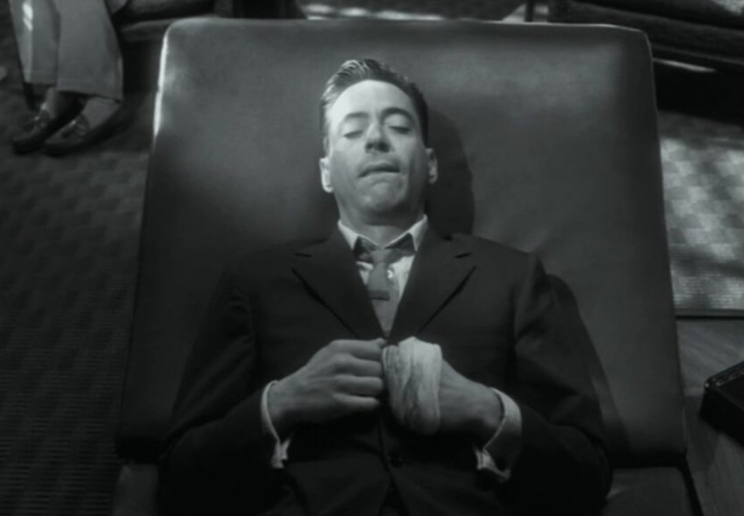 Rigodon61's tweet image. #SondageStevenSoderbergh 
Je vous propose mes choix:

🎥 Kafka (1991)
🎥 Eros (ep. Equilibrium, 2004)