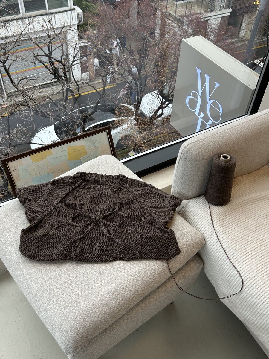 너무귀여우시다진짜...
빨리 떠서 입을거야🎶🎶