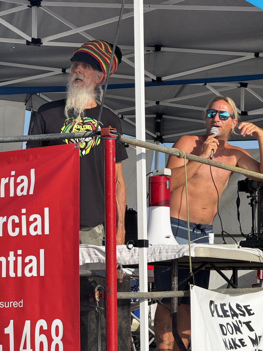 chalkflewup's tweet image. Waves ‘n Weed in Flagler Beach at the surf event today. I’m not participating in either event, but the vibe down here is smokin’ 😵💫