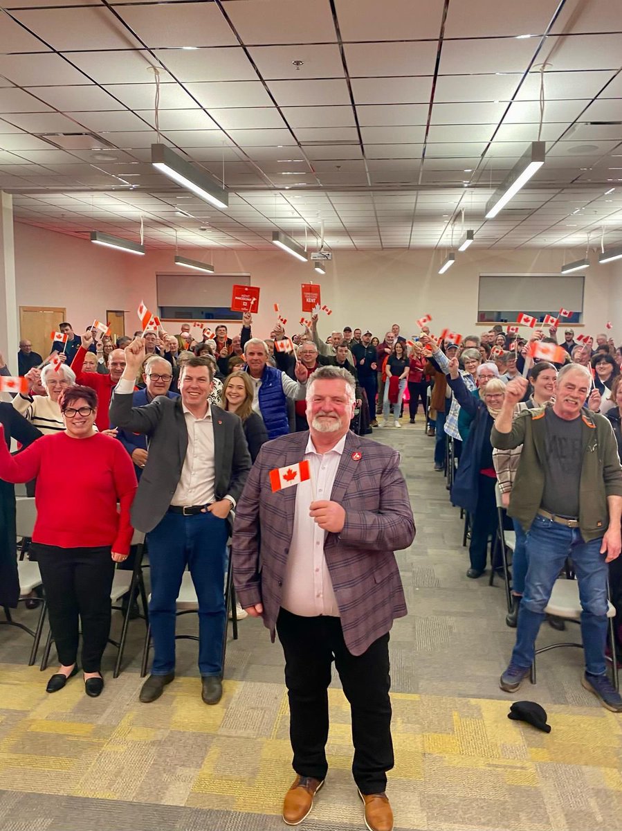 Wonderful to be part of the crowd at my friend Kent MacDonald’s rally in Stratford last night. Quite the showing!