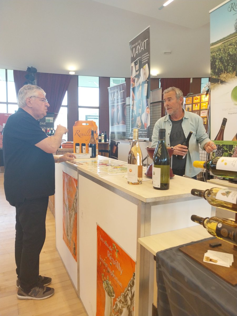 Martine CONORD (@martineconord) on Twitter photo Un petit tour au salon des vignerons #RotaryClubMontuçonNérisLesBains
à Néris-les-Bains
<a href="/Allierdpt/">Allier Département</a> <a href="/AuvergneMarque/">Auvergne - Compte Officiel</a> <a href="/HISTOIRE_DU_VIN/">CHVV</a> <a href="/villesdeaux/">La Route des Villes d'Eaux</a> Un petit tour au salon des vignerons #RotaryClubMontuçonNérisLesBains
à Néris-les-Bains
<a href="/Allierdpt/">Allier Département</a> <a href="/AuvergneMarque/">Auvergne - Compte Officiel</a> <a href="/HISTOIRE_DU_VIN/">CHVV</a> <a href="/villesdeaux/">La Route des Villes d'Eaux</a>