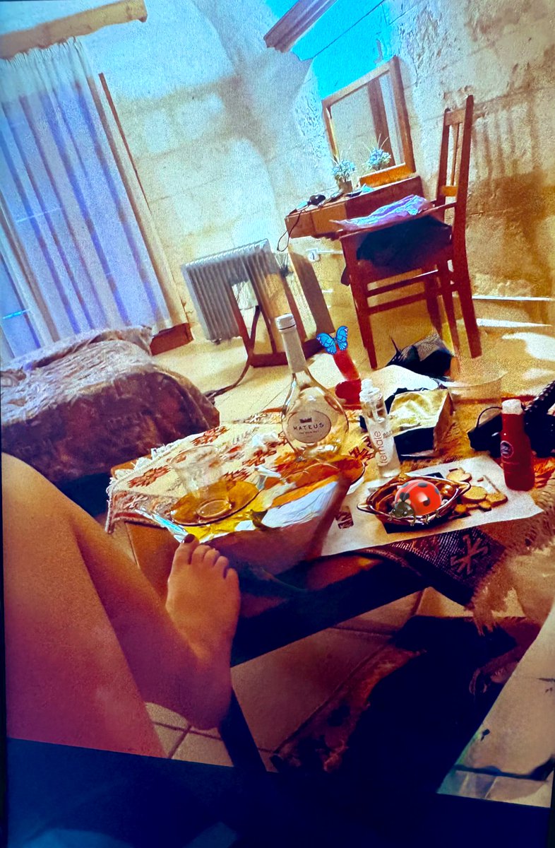 Bırakın dağınık kalsın 
Tam kadro hazırız🤭🤪