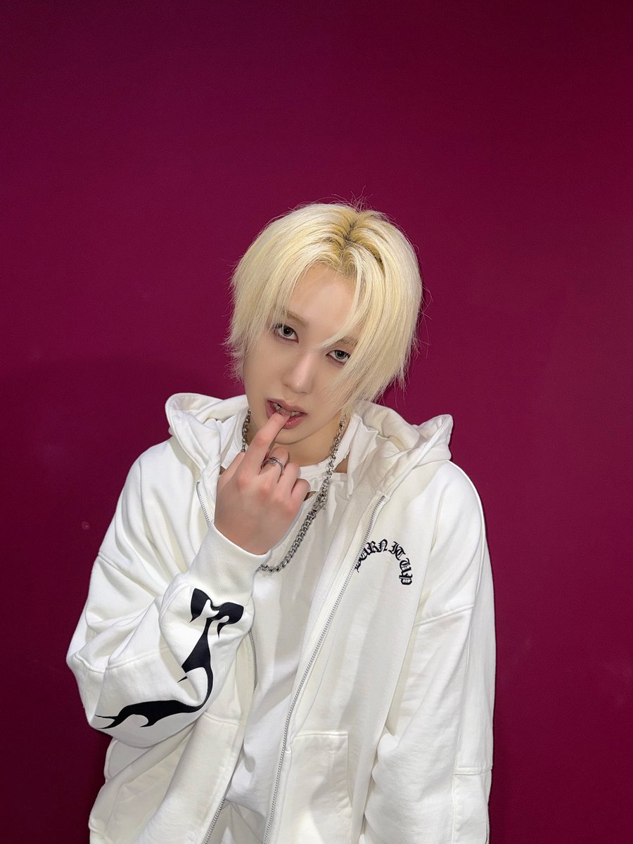 xikers_official's tweet photo. [#헌터] 첫방 ✅
#xikers #싸이커스 https://t.co/QtvIKlyRjD