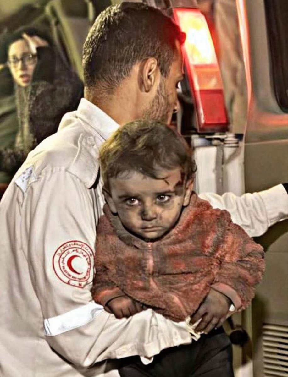 #غزة_تحت_القصف 
#اوقفوا_العدوان_على_غزة