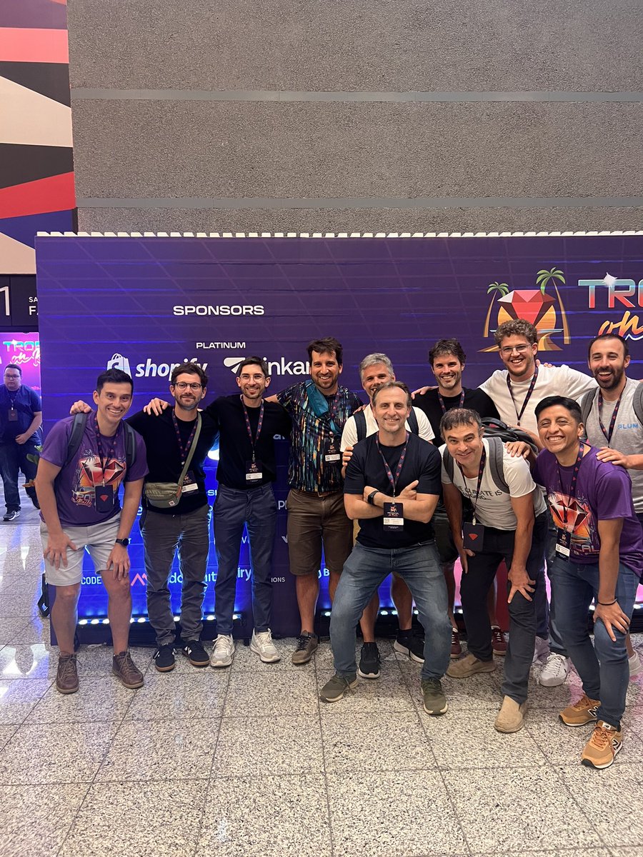 nicogaldamez's tweet image. Increíble lo que fue #tropicalonrails. Las charlas, la organización, la gente, todo 😍