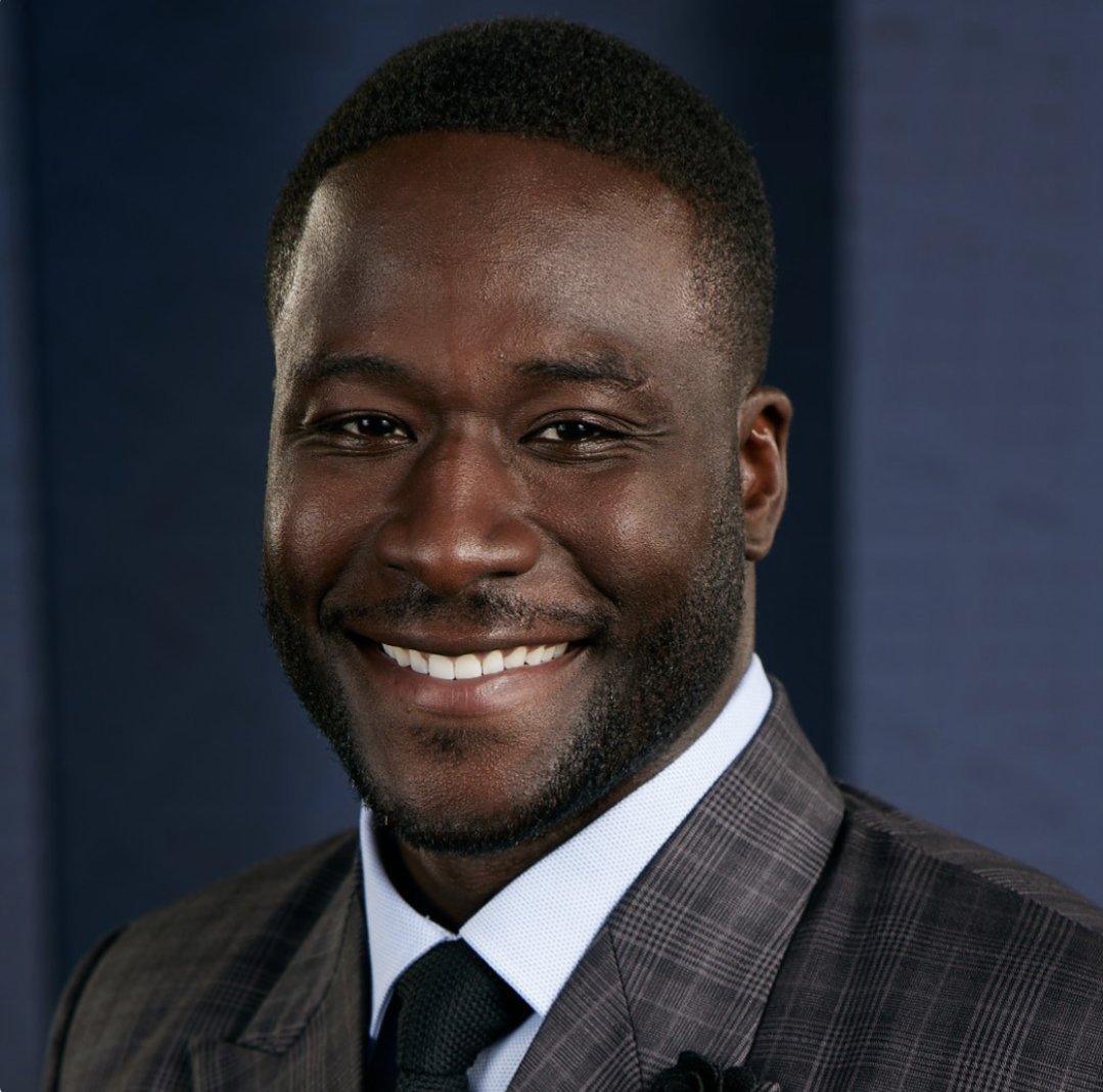 The_UFM's tweet photo. FOX broadcast crew for St Louis Battlehawks v San Antonio Brahmas Sunday on FS1 @ 6:30 pm EST 

Connor Onion (PxP)
Joel Klatt (Analyst)
Devin Gardner (Sideline)

Connor Onion makes his UFL debut. 

#UFL #UFL2025 https://t.co/rzW3poqFrH