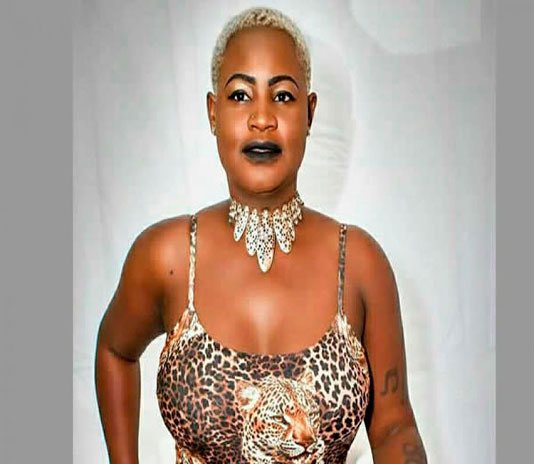 RAINHA NZINGA ABANDONOU O REINO DO CONGO?

Depois de a Rainha Nzinga abdicar do trono e orgulhosamente mudar-se para Portugal, deu-se uma substituição no Reino: a Flor de Raiz acaba de assumir o cargo como a Grande Rainha do Reino do Congo para enfrentar o exército português.

—-
