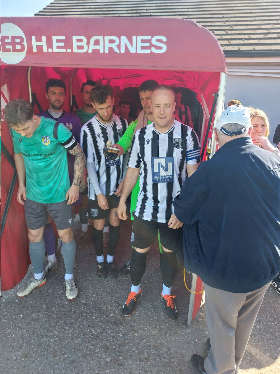 pcfc1906's tweet image. #OneLastTime club Legend Ryan Johnson leads the team out

#UpTheChurch