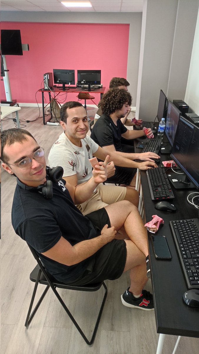 IES El Rincón (@ieselrincon) on Twitter photo 🍪 En la #GameJamElRincón2K25 no solo se crean videojuegos… ¡también se disfrutan como nunca gracias a <a href="/GalletasBandama/">Galletas Bandama</a>! 😋 Porque no hay mejor forma de programar que con un cubanito en la mano.
¡Mil gracias por endulzar esta edición! <a href="/ieselrincon/">IES El Rincón</a> @LauraLaureus <a href="/wildspellgames/">Wildspellgames</a> 🍪 En la #GameJamElRincón2K25 no solo se crean videojuegos… ¡también se disfrutan como nunca gracias a <a href="/GalletasBandama/">Galletas Bandama</a>! 😋 Porque no hay mejor forma de programar que con un cubanito en la mano.
¡Mil gracias por endulzar esta edición! <a href="/ieselrincon/">IES El Rincón</a> @LauraLaureus <a href="/wildspellgames/">Wildspellgames</a>