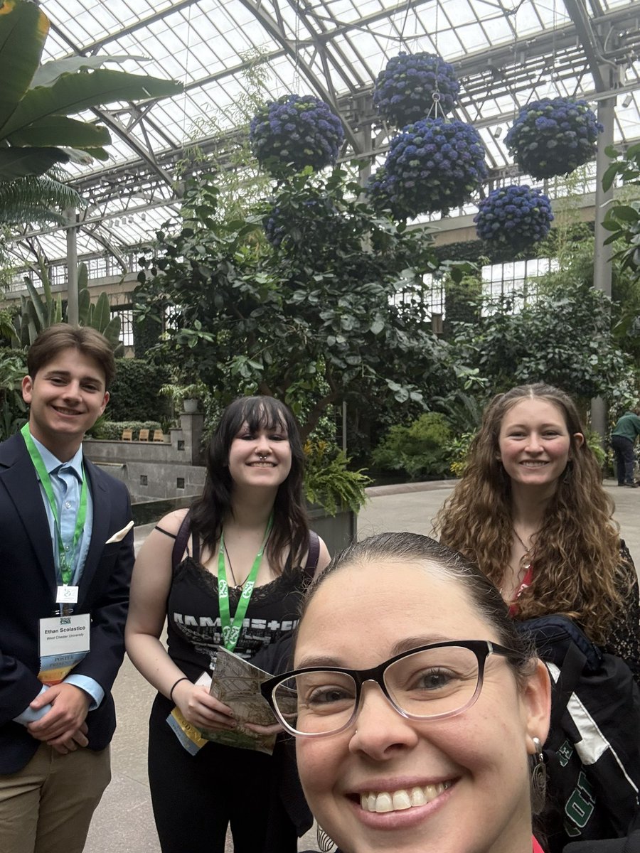 Manu__Ramalho's tweet image. Today we are at #ESA Mid-Atlantic at Longwood Gardens!
More poster, talks and fun at the #RamalhoLab! 🫶🐜 Great Science and great people!
#ProudPI #WCU 💜🐏💛