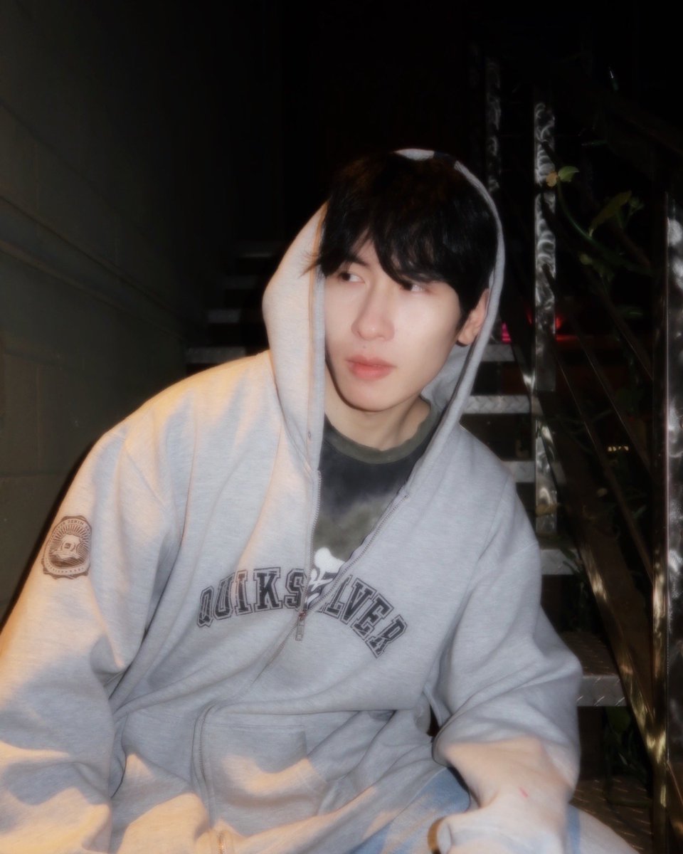 stardazey's tweet photo. HAPPY BIRTHDAY LEI
i’m so so proud of how far you’ve come since you were announced as a member of RE:WIND. i hope you have an amazing day today and spend it with the people you love! 🤍 #HAPPYLEIDAY https://t.co/g9iqkbAYcS