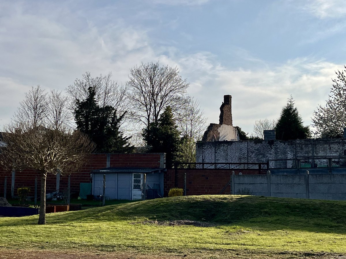 À nous le nord ! 

"2050 au boulot" en sélection ce week-end au festival Oreilles rebelles à Lens.

▶️ li.sten.to/travail-2050
📻 micros-rebelles.fr/site/festival-…