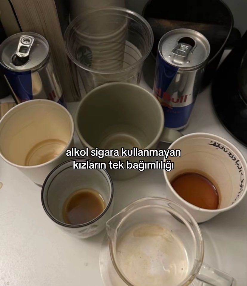 Alya (@alyareckles) on Twitter photo 