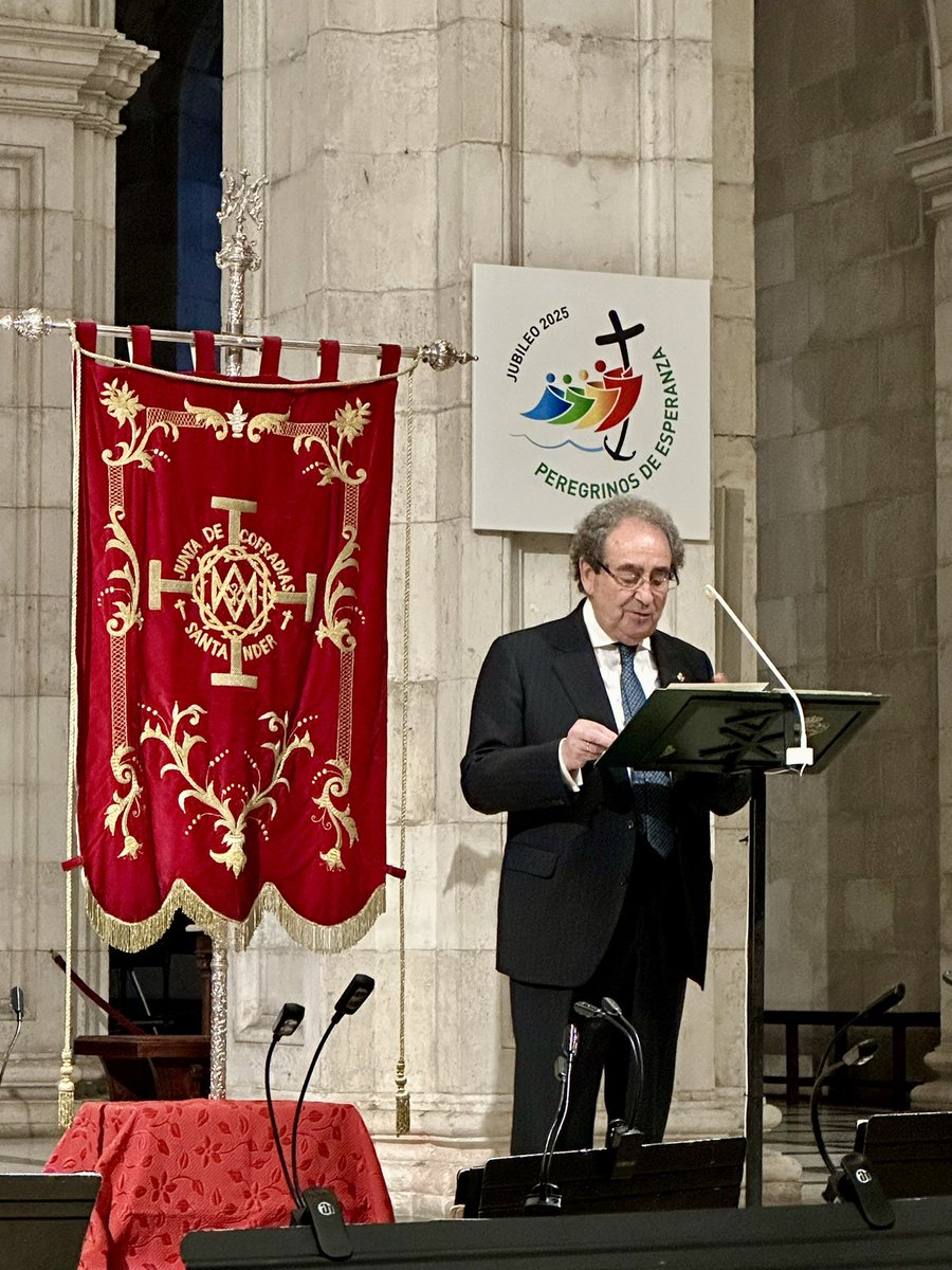 javiernoriegago's tweet image. Un honor haber sido invitado por la Junta General de Cofradías Penitenciales de Santander a escuchar el #Pregón de la #SemanaSanta de #Santander a cargo del Hermano Mayor de la Real, Ilustre y Fervorosa Hermandad y Cofradía de Nazarenos de María Santísima de la Esperanza…