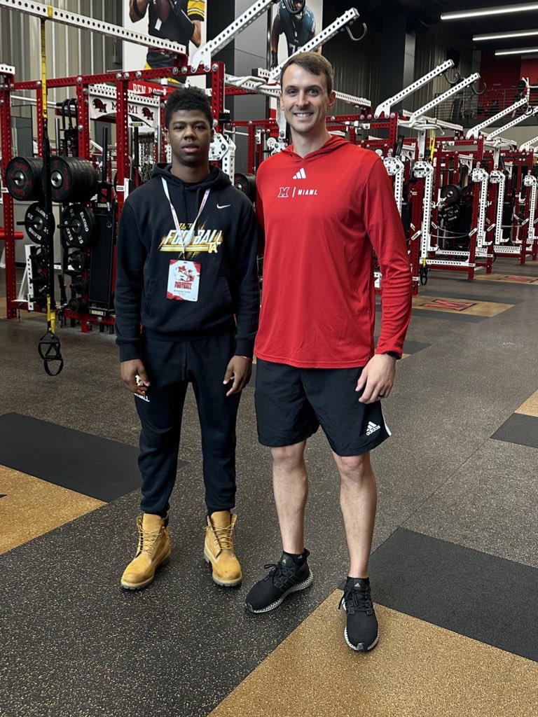 OhThats_UNO's tweet photo. After a great spring practice
@MiamiOHFootball, I'm blessed to receive my 3rd D1 Offer from Miami Ohio University @CoachTy_1 @TaftNationFB @ACruse15 @AllenTrieu @RivalsFriedman https://t.co/26PntkSul8