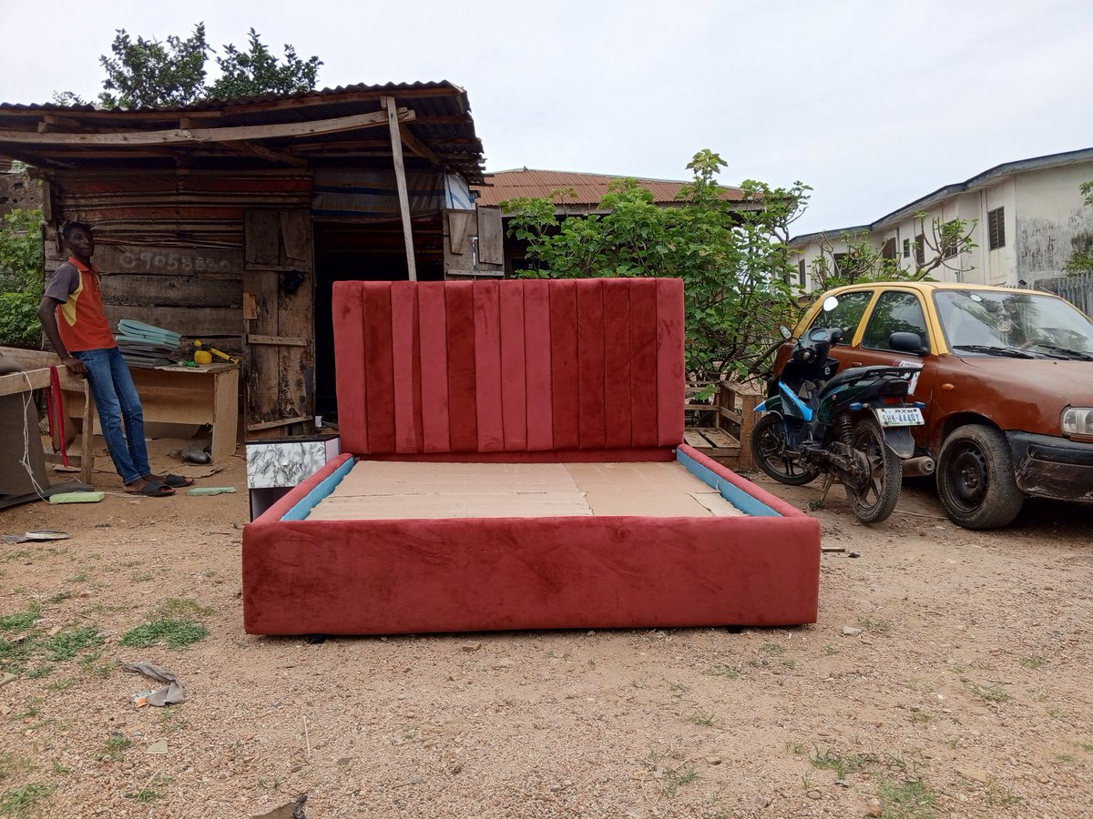 OkunadeGbengaV's tweet photo. Thanks you Mr iyanuoluwa 

Full upholstery 6by6 + a side table.. 
₦160k. 5 days production 

Shop at House 11 junction, felele straight femola road, Challenge Ibadan 

#iamGbengaUpholstery #ibadanfurniture #bedframe #sidetables #upholstery #interior #furnitureibadan #furniture https://t.co/AnryIKg0qm