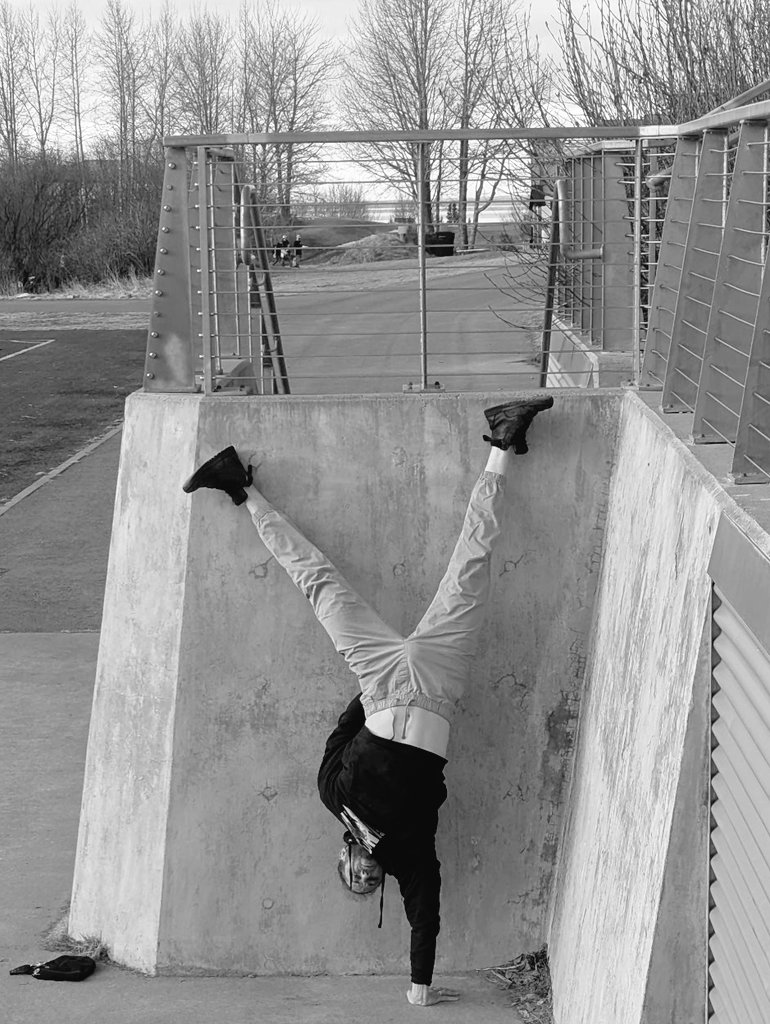 Use your body and experience the strength benefits of intense play!