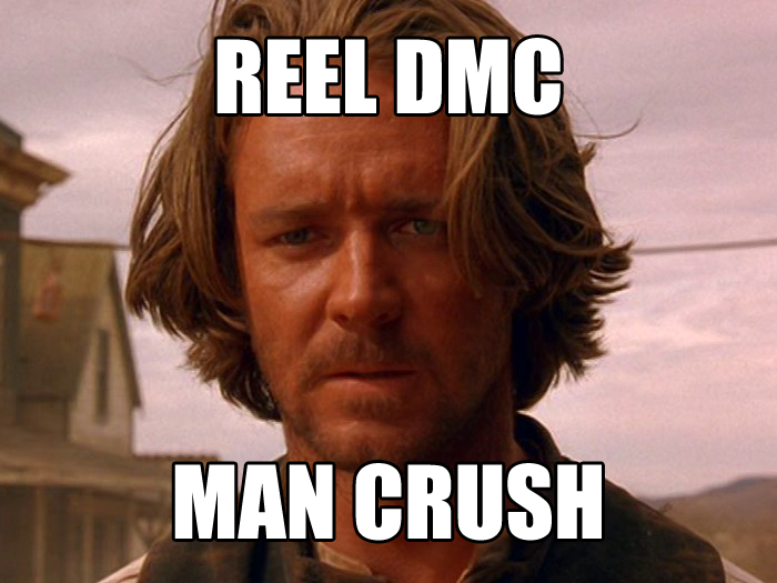 reeldmc's tweet photo. We kick off our new #SamRaimi series with #TheQuickandtheDead—the movie that launched Dave’s &amp; Colin’s lifelong man crush on #RussellCrowe. #SharonStone slays and the late #GeneHackman terrifies. Let the Raimi chaos begin!

🎧 https://t.co/ol8q0aZbt9

#MoviePodcast #90sFilms https://t.co/EpHTgtWWTM