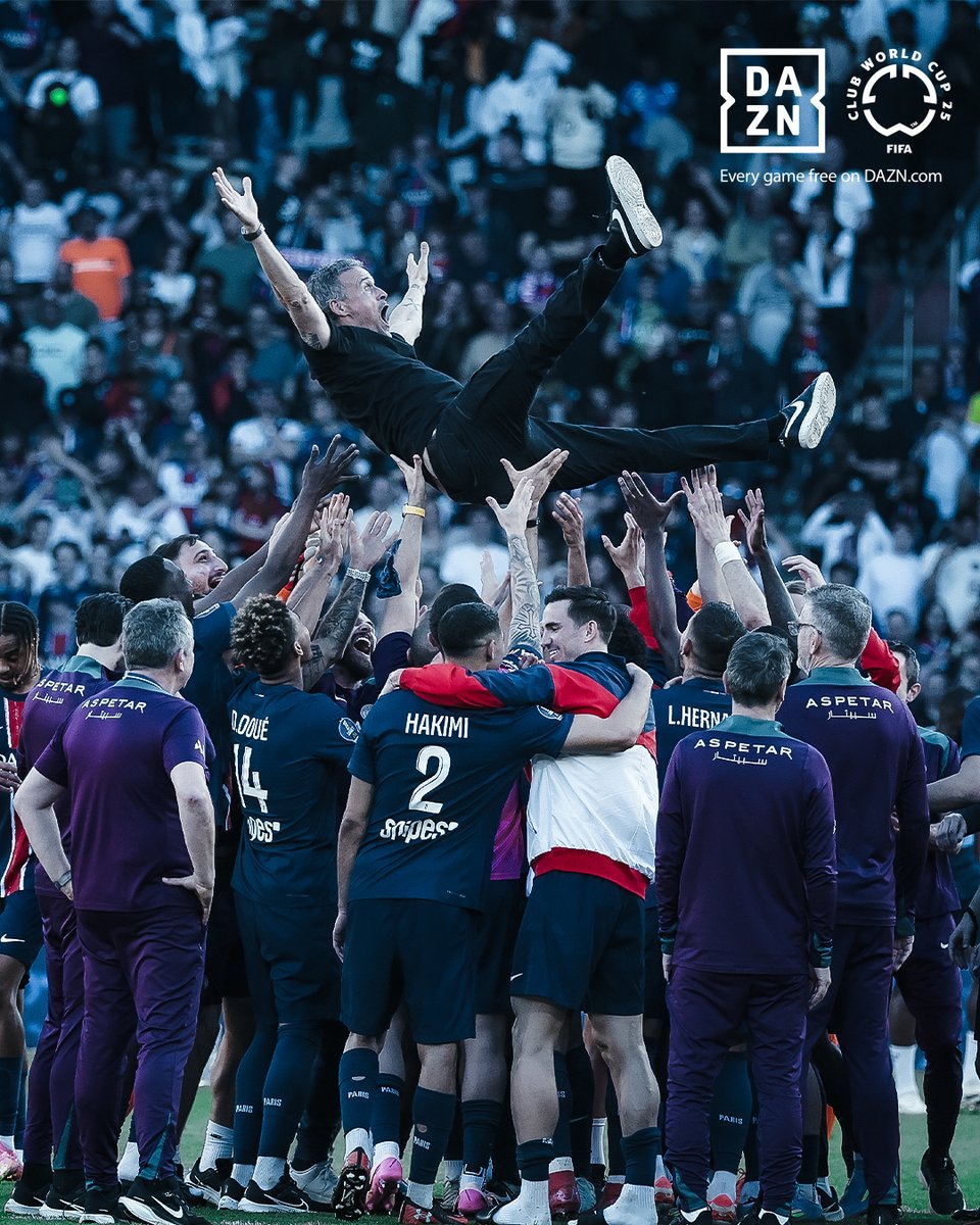 fifaworldcup_fr's tweet photo. Le @PSG_inside est champion de France! 🏆🇫🇷

#FIFACWC https://t.co/e4jown6QIe