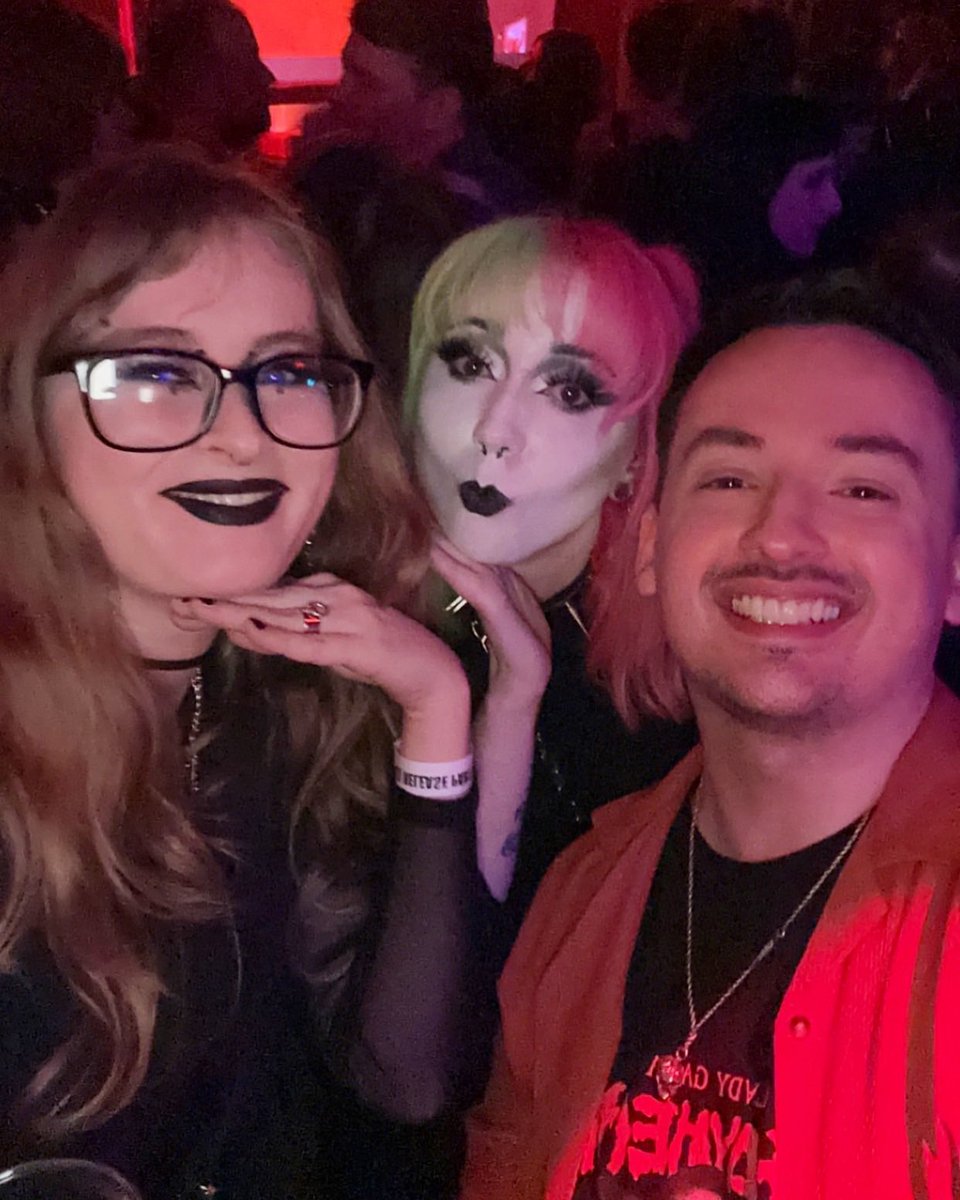 markwillis1993's tweet image. Birthday #MAYHEM 🤪🎉 I had an absolute blast celebrating my birthday with friends at a release party for @LadyGaga’s new album 🎶 I also managed to get VIP tickets this week to see Gaga on tour in October 🙌 it’ll be my fifth time seeing her live and I can’t wait!