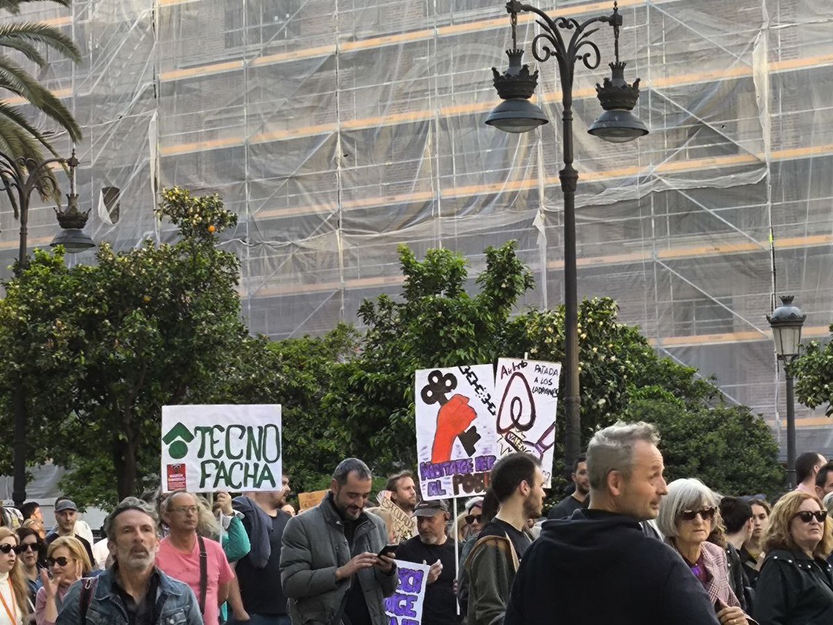 Esquerra Unida PV🔻 tweet media