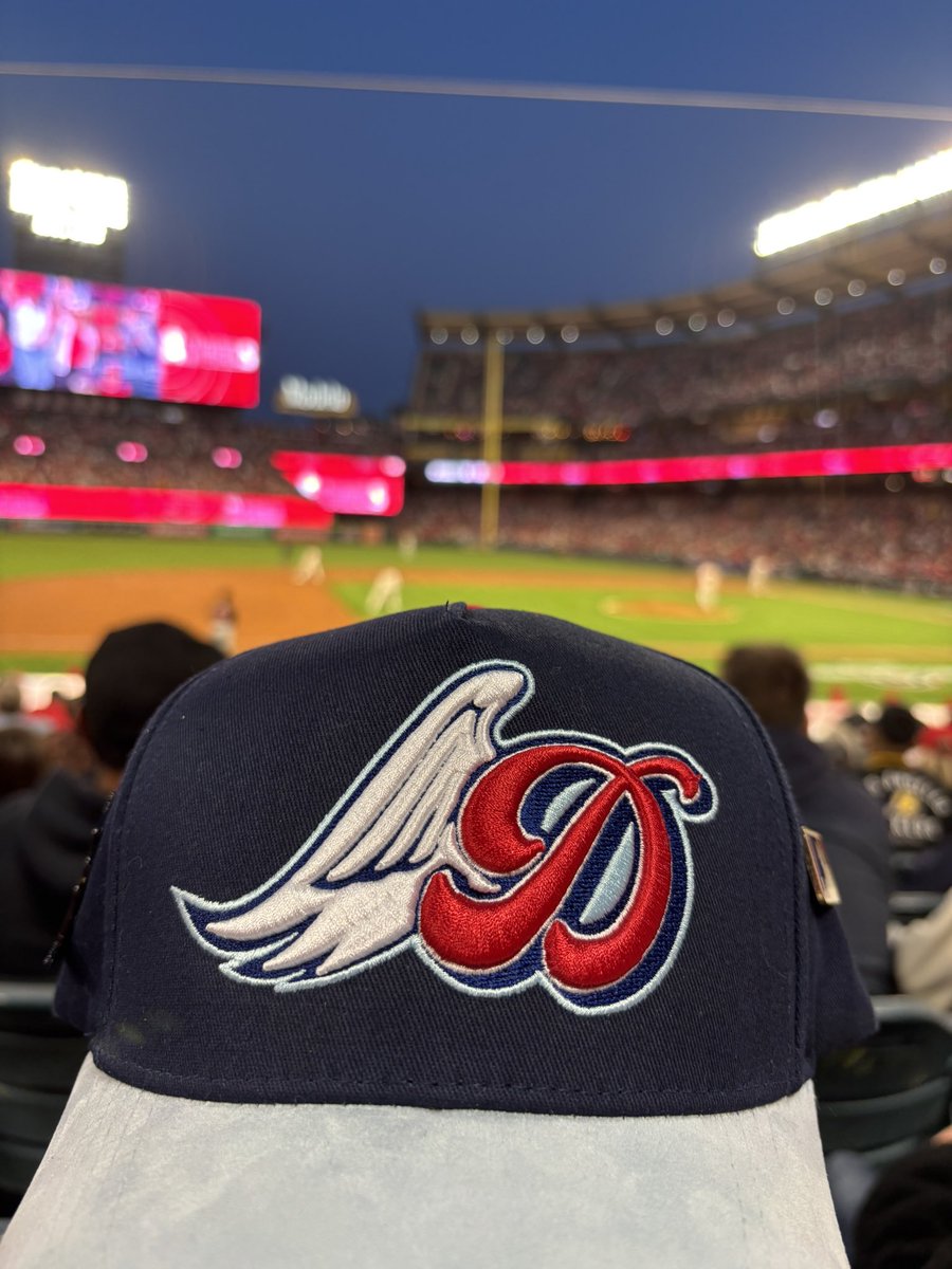 RandyCid4's tweet photo. 𝔸ℕ𝔾𝔼𝕃𝕊 ℍ𝕆𝕄𝔼 𝕆ℙ𝔼ℕ𝔼ℝ 𝟚𝟘𝟘𝟝🤍❤️⚾️ https://t.co/6RL4BgHDS7