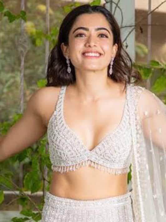 FunPlanet365's tweet photo. #StarManPics #RashmikaMandanna #FrontPose
Rashmika Mandanna
4/4 https://t.co/mCqziQW18T