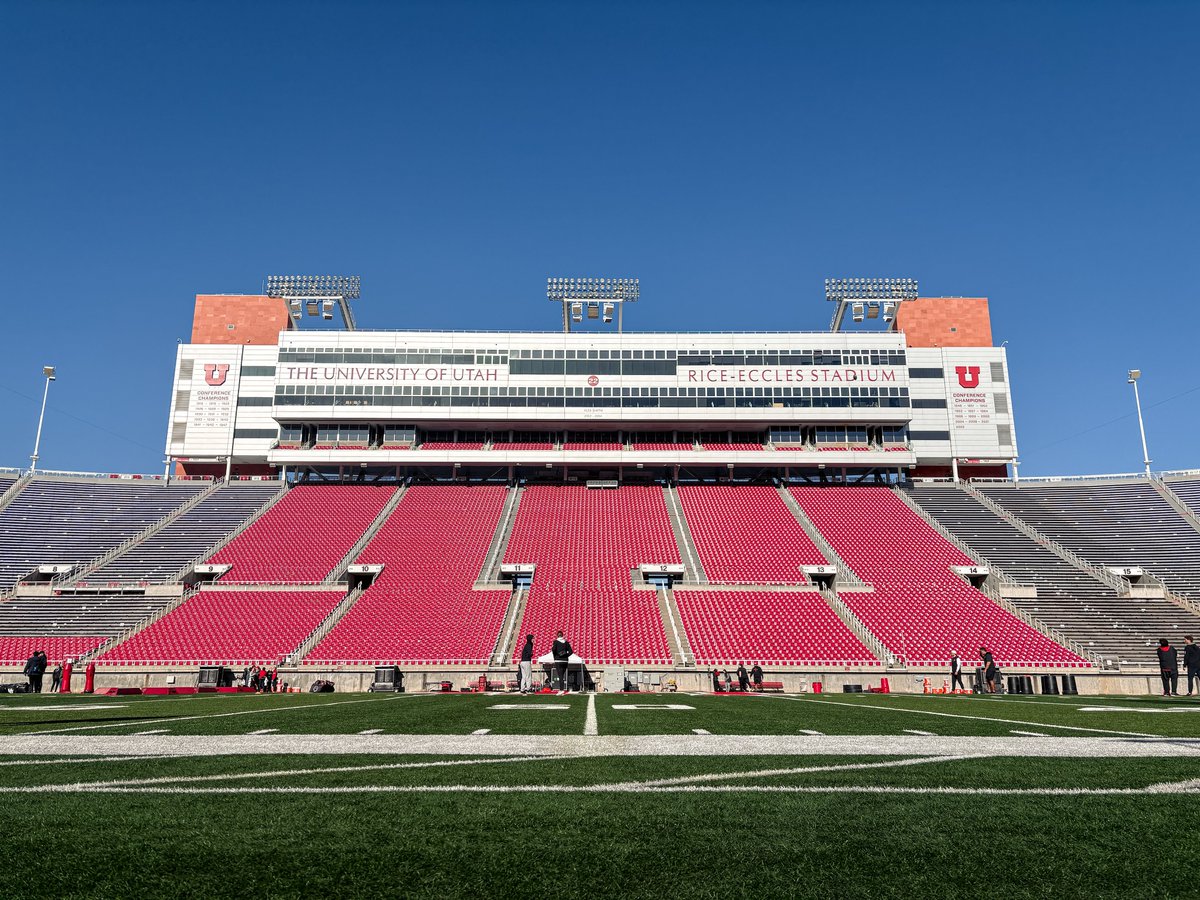 It’s beautiful day for a 𝐒𝐂𝐑𝐈𝐌𝐌𝐀𝐆𝐄 🙌

#GoUtes