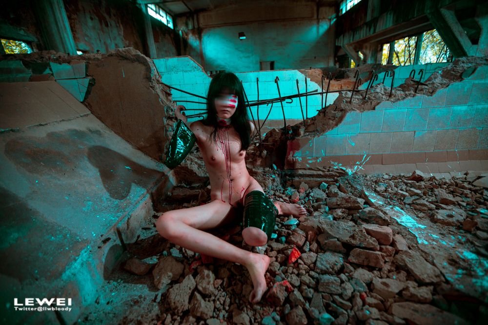 DarkBloody ( 13 )
#广州约拍 #废墟约拍
黑暗血腥哥特死亡主题创作欢迎私我约拍～
投稿：
@Fengsiyuan https://t.co/sgGrp5li8n